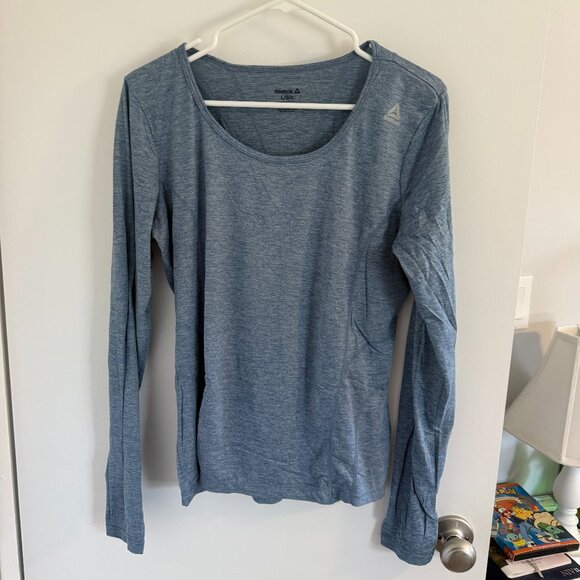 Reebok Tops - Reebok Women's Longlseeve Work Out Top - EUC